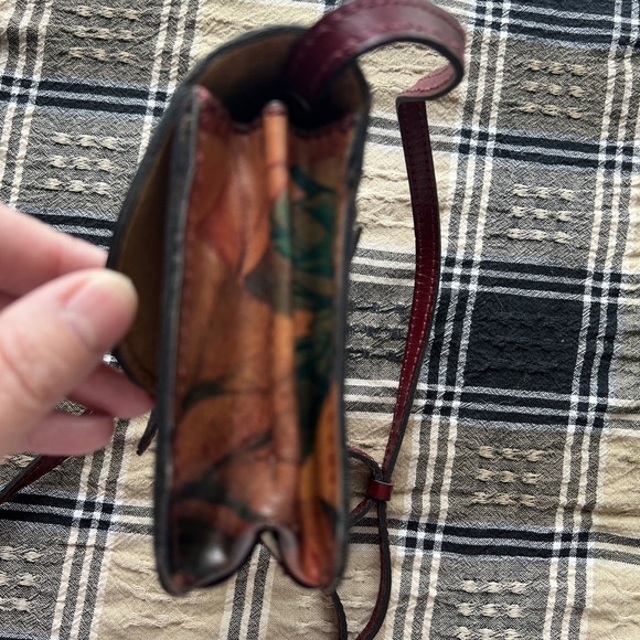 Patricia Nash Torri Small Floral Leather Crossbody Bag Clutch 7.5" x 5" x 2" - Picture 10 of 14